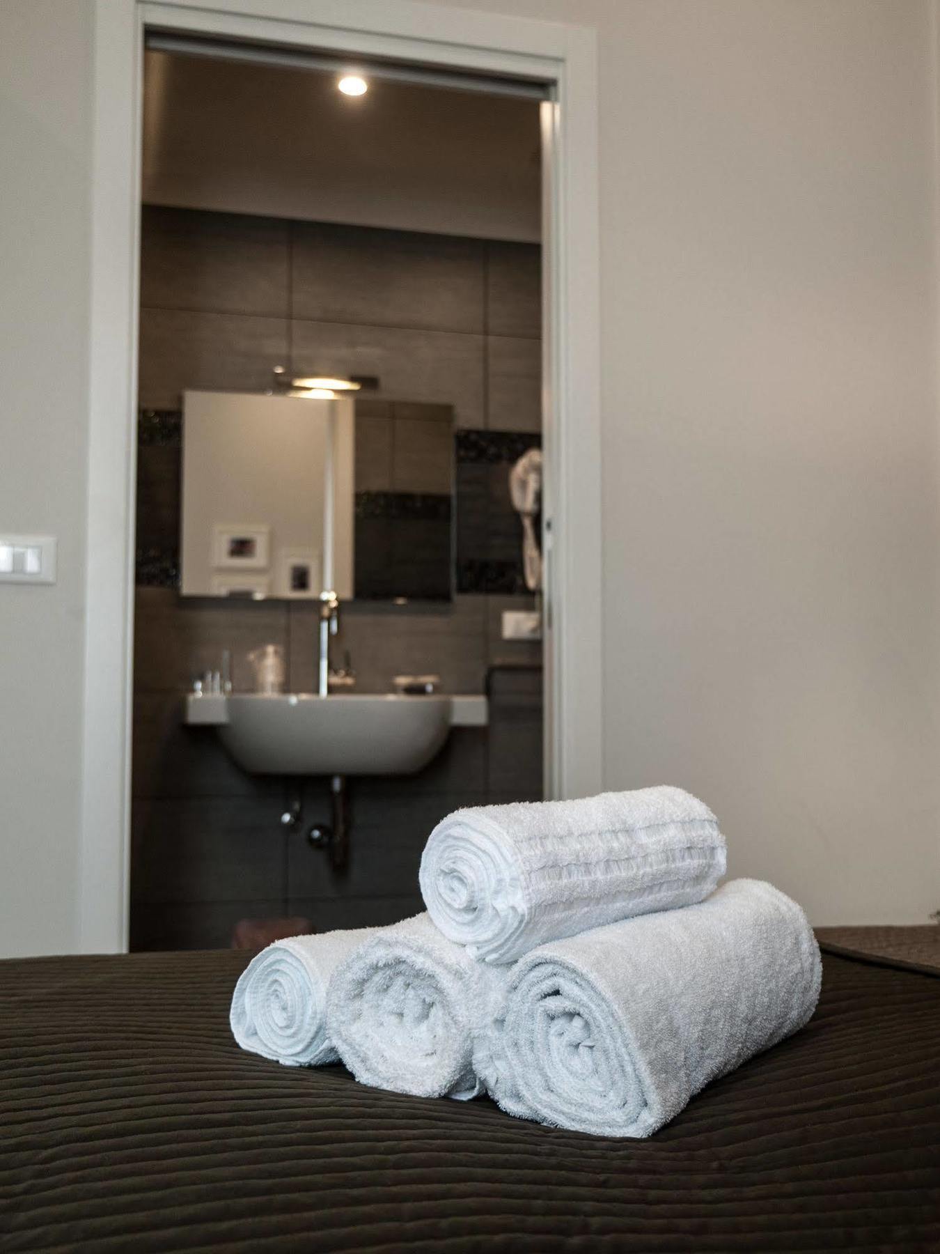 Bed Milano Linate Hotel Luaran gambar
